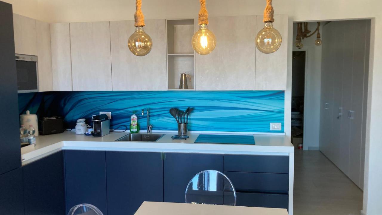 Aqua Life Luxury Apartment อาร์ซาเคนา ภายนอก รูปภาพ